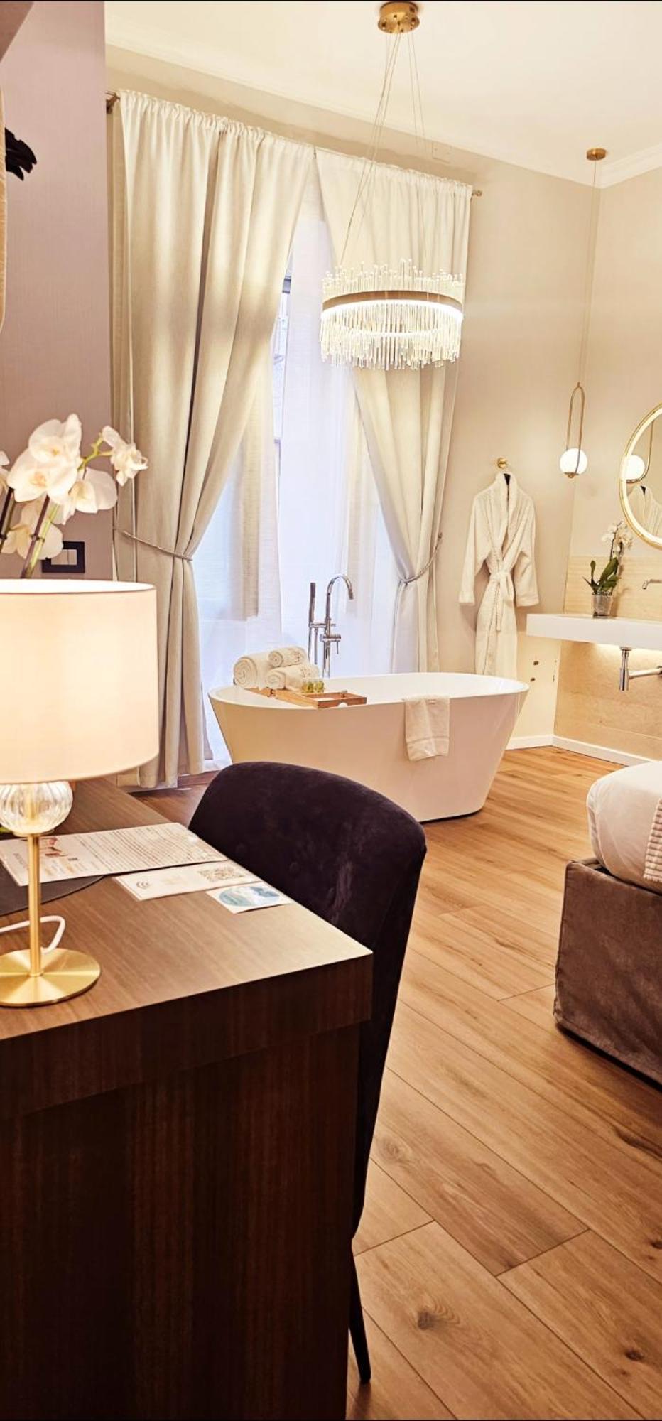 Stoa Boutique Hotel